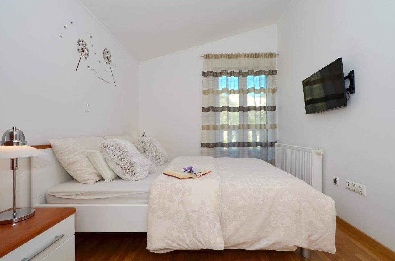 Apartmani Adela Solin Exterior foto